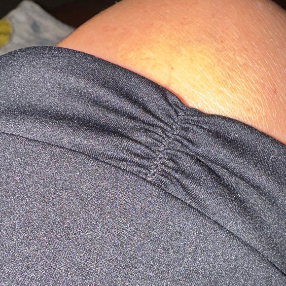 VS Elegant Black Women's Sport Bra, wireless, V Back straps adjustable. Cog - Picture 6 of 6